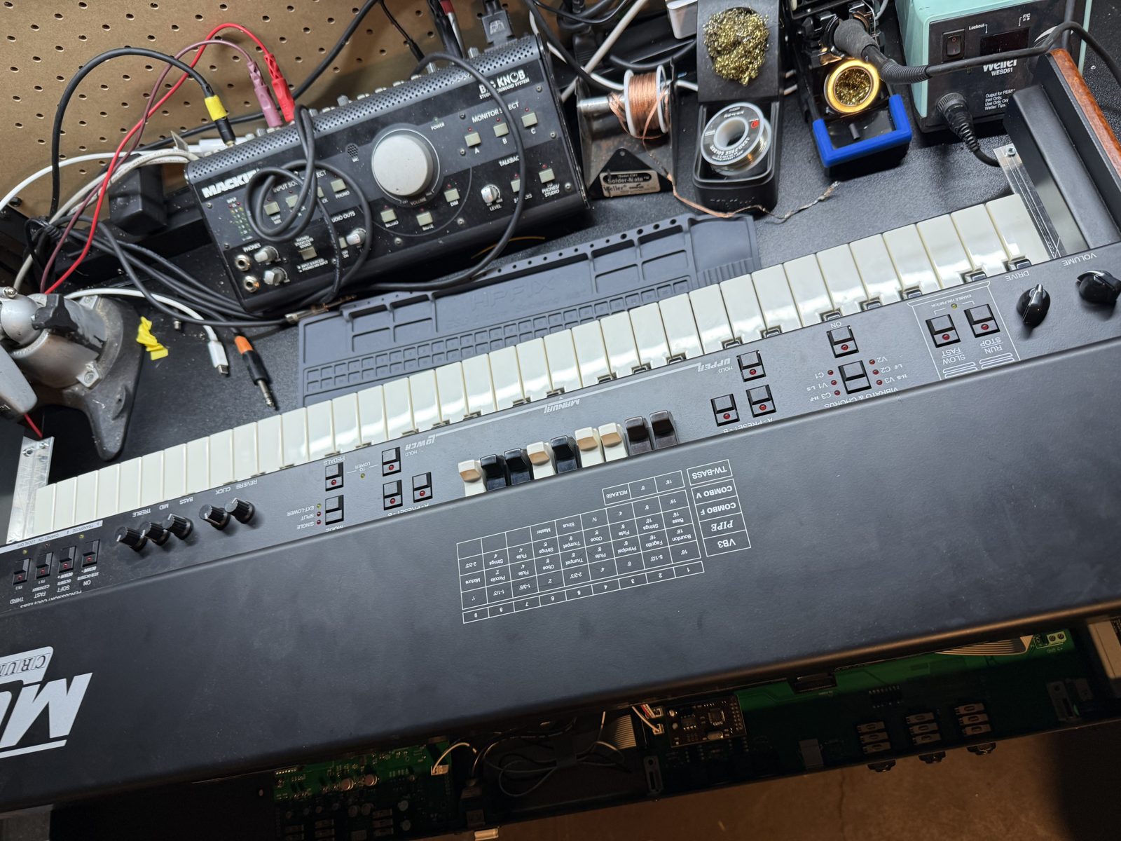 Crumar Mojo 61